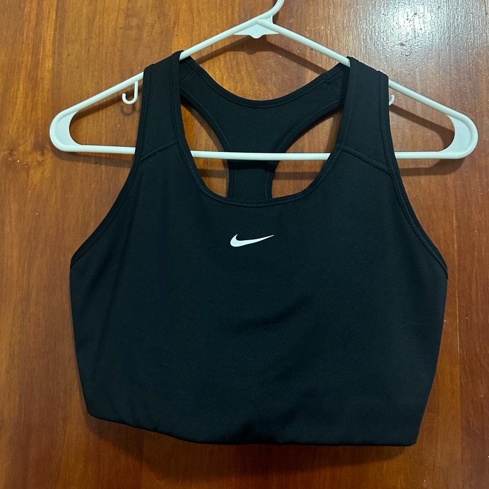 NWT NIKE Dri-Fit Swoosh Medium-Support 1-Piece Pad
Sports Bra Size L